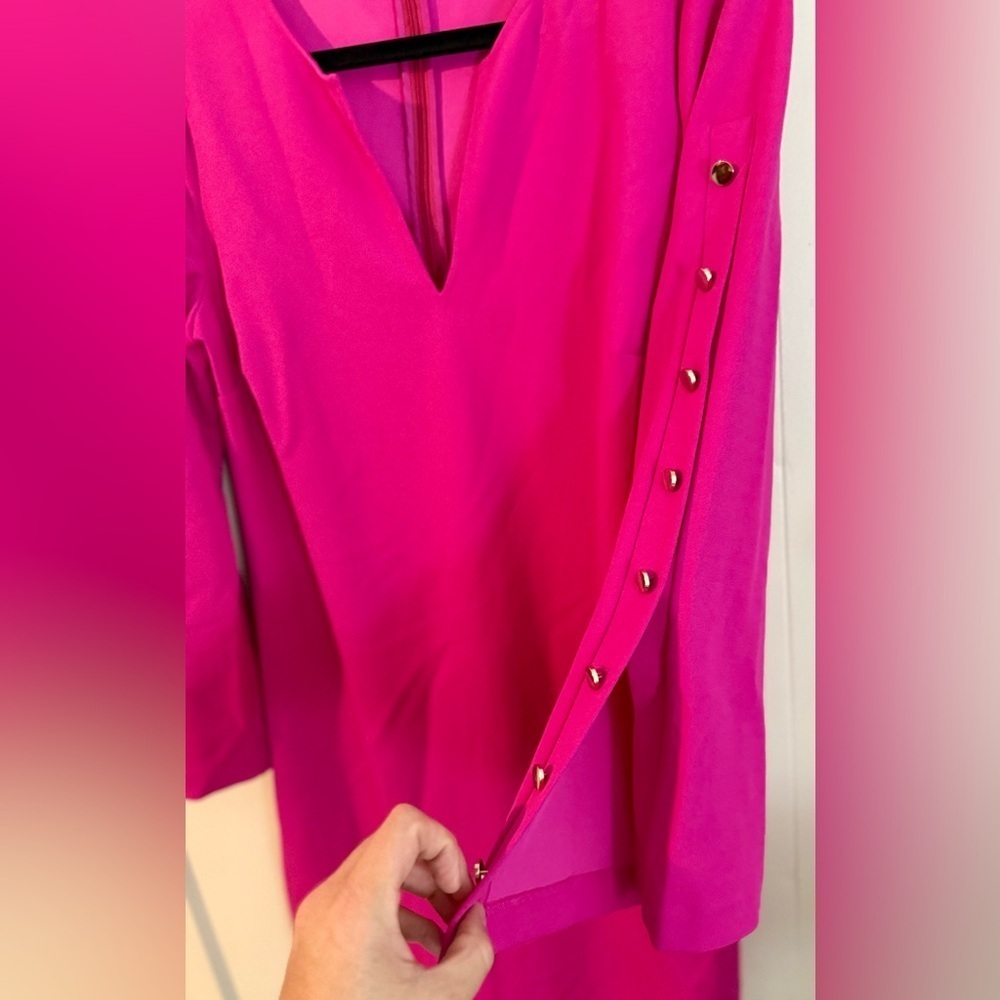 Trina Turk Hot Barbie Pink Long Statement Sleeve Split Neck Shift Dress 8 - Picture 4 of 11